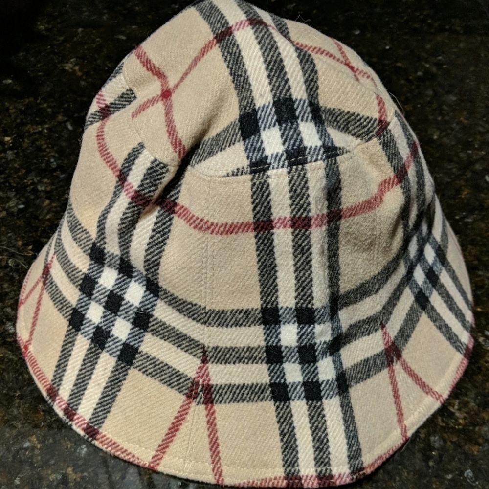 Burberry wool bucket hat